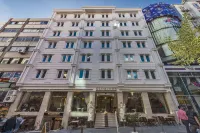 Glorious Hotel Hotels in 
