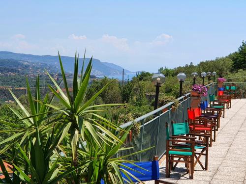 带阳台的两卧室公寓