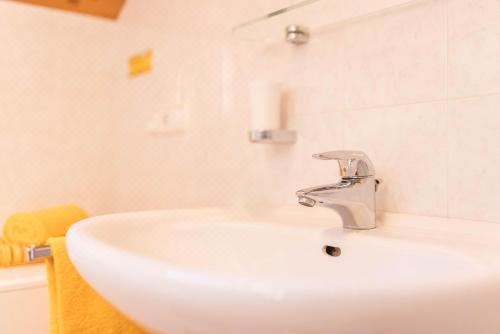 高级一卧室带阳台公寓