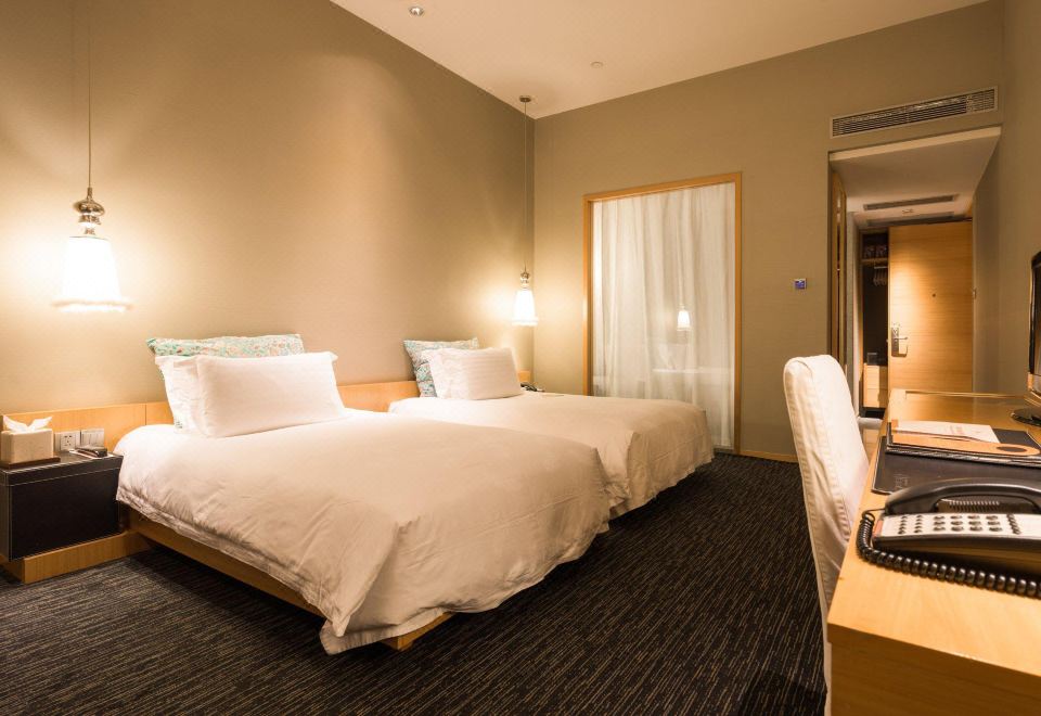 標準雙床房（無窗）