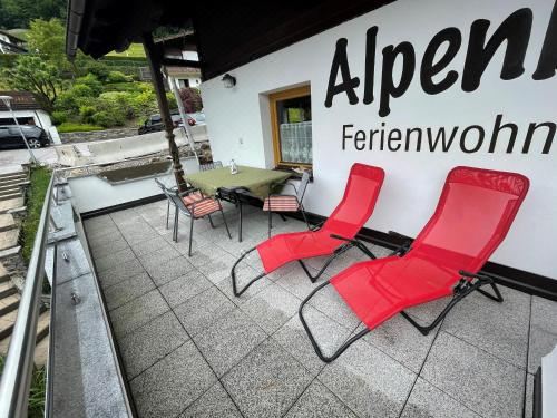 带阳台和露台的双卧室公寓