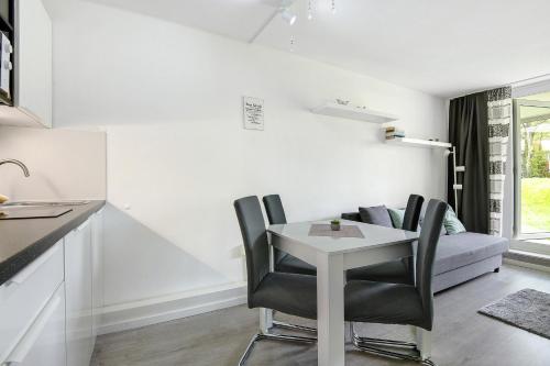 带露台一室公寓