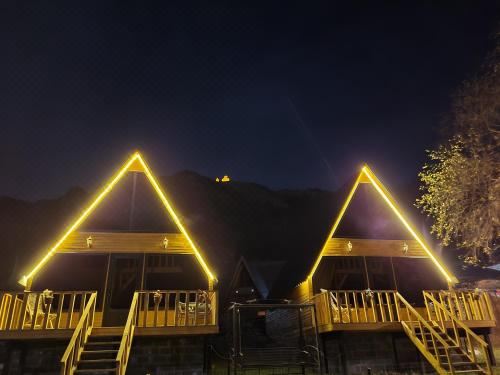 Pine Chalet Kazbegi Apartment with Mountain View