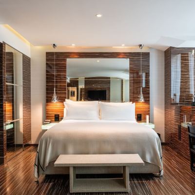 Zen Garden Suite Romeo Hotel Promo Code