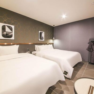 Deluxe Twin Room (Check In: Fri/Sat 8Pm, Weekday 6Pm) 브라운도트 호텔 구포 쿠폰