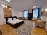 Main Square Apartments & More Hotel di 