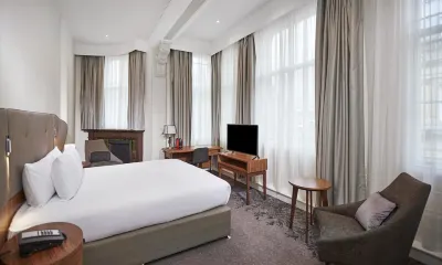 DoubleTree by Hilton Hotel & Spa Liverpool Hôtels à : 
