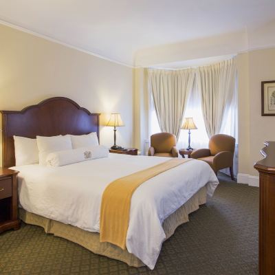 Standard Queen Room Beresford Arms Promo Code