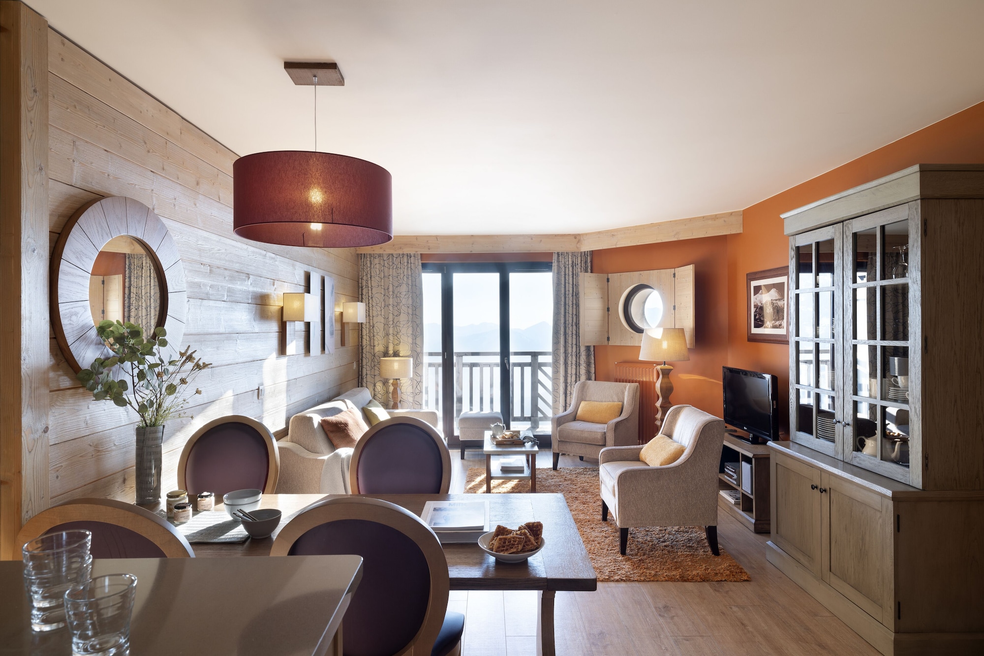 公寓6人-2臥室-開放式山景（無陽臺）