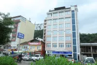 Cihan Hotel Hotele w: 