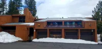 Sunny, Spacious & Pet Friendly - Creekside #39