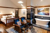 FivePine Lodge