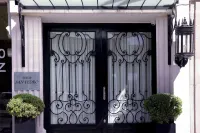 Suites San Pedro Hotele w: 