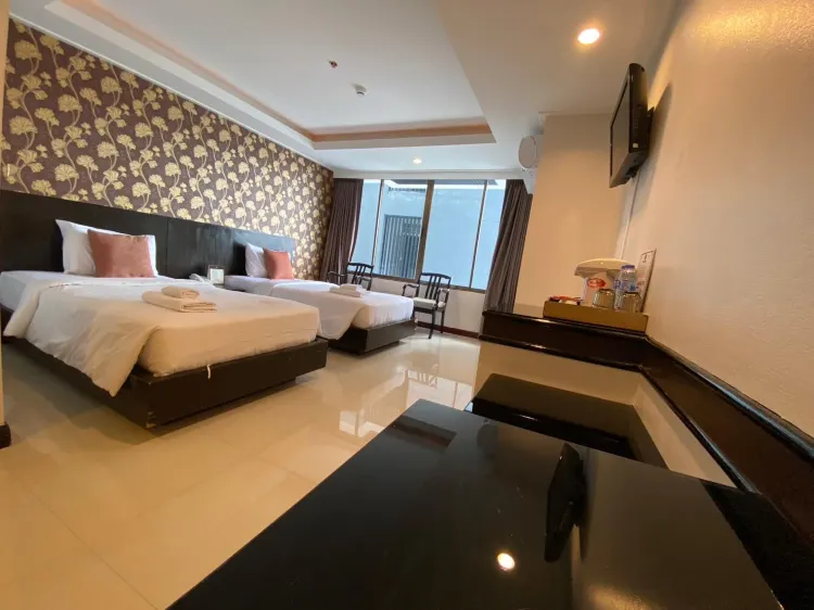 ห้องดีลักซ์ซุปเปอร์พักได้ 3 คน