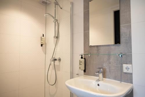 双人房（带独立浴室）