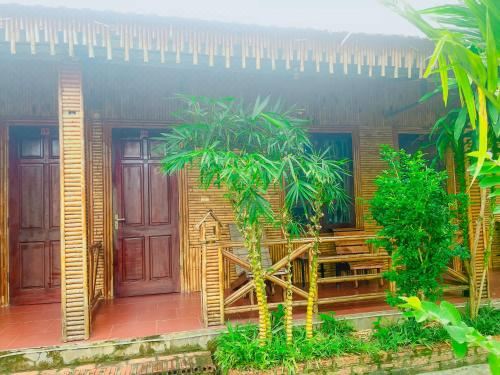 带园景的家庭房