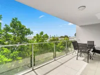 Direct Collective - Breeze on Brightwater Hotels in Mooloolaba