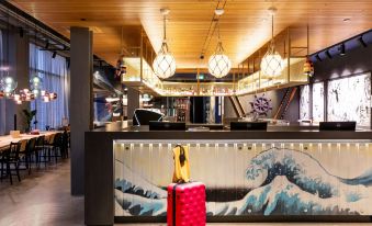 Moxy Plymouth - Housity