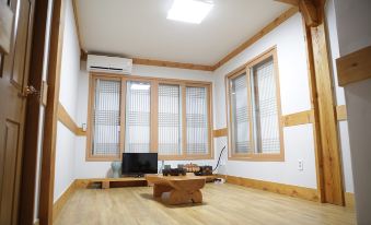 Jeonju Heungbuga Hanok Stay