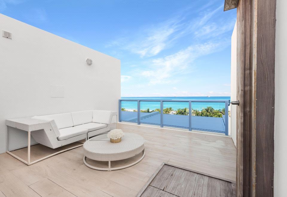 海濱屋頂雙層套房，1張特大床，海濱