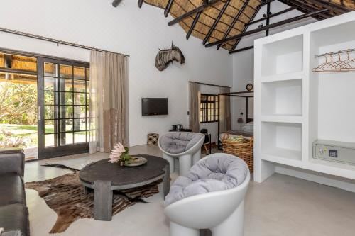 豪华特大床套房