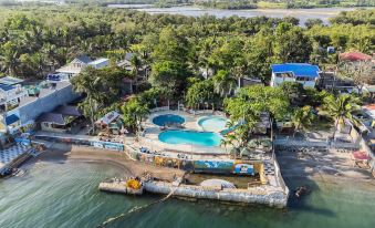 Villa Elizabeth Beach Resort