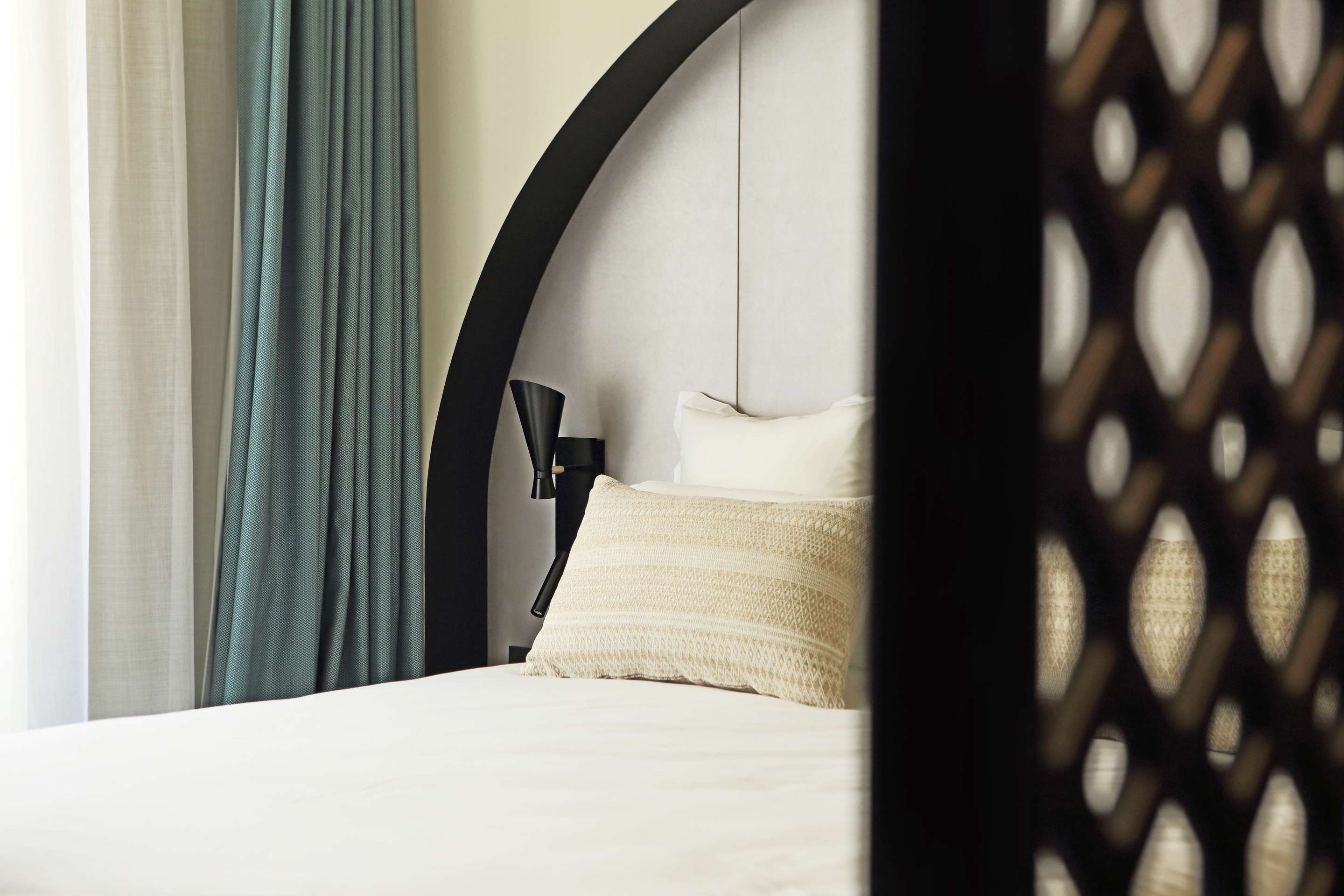 一张大床，高级房，可应要求提供双床