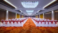 Royale Sarovar Portico Agra
