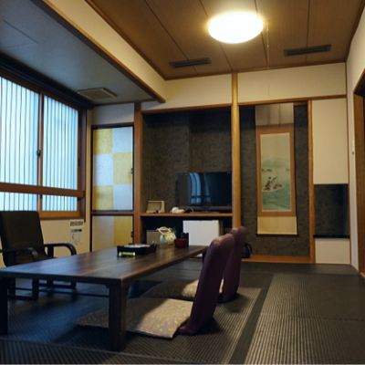 黒畳の和風ルーム さと茂旅館 クーポン