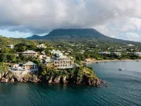 Beautiful 3 Story 8,000 Sq Ft Oceanside Mansion Hoteles en Cliftons