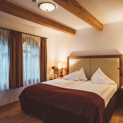 附樓標準套房（傳統家庭套房標準） 哈爾施塔特歷史酒店優惠