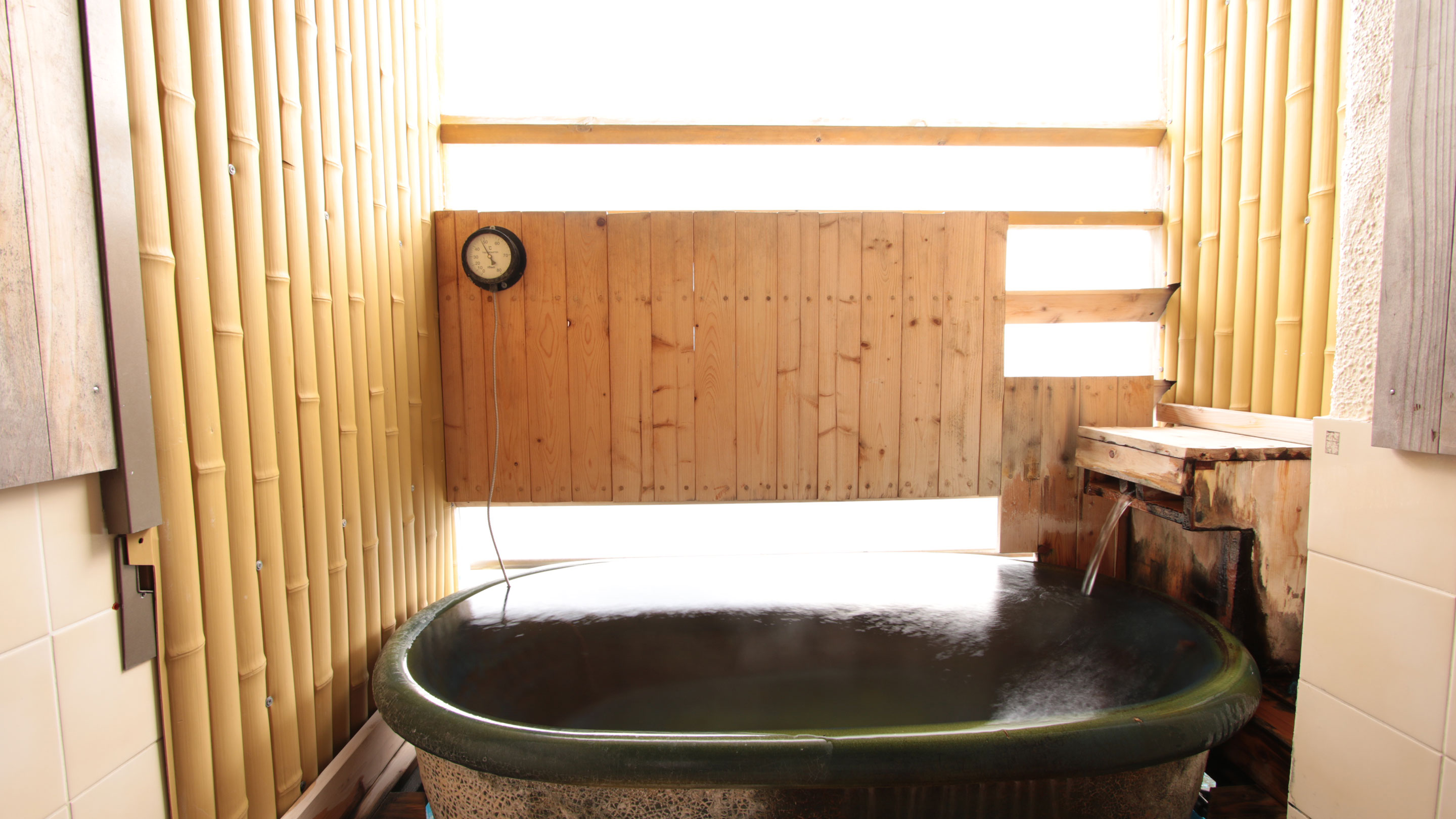 【无烟】高级日式客房，带室外温泉浴池，10张榻榻米，无室内浴池（海景）