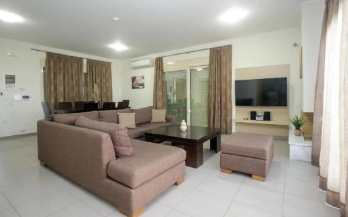 别墅（带独立泳池）