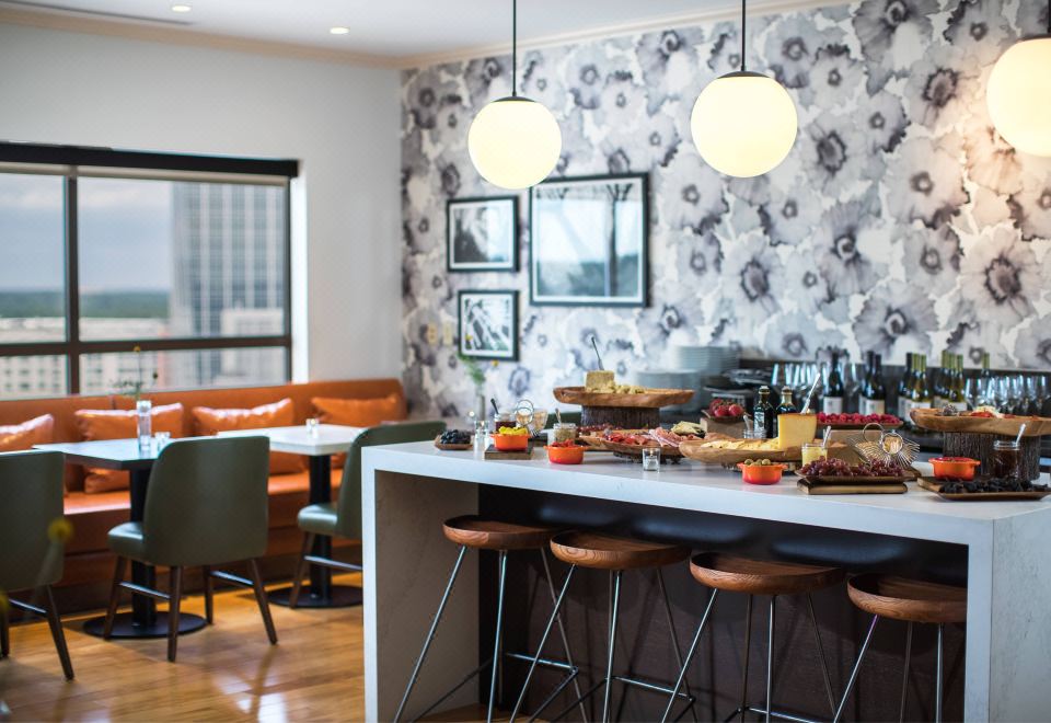 Renaissance Raleigh North Hills HotelGuest Room With 1 King Bed On Club Level High Floor