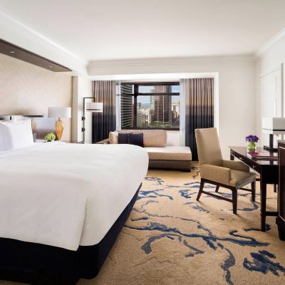 Deluxe Room with 1 King Bed - Mobility/Hearing Accessible with Roll-in Shower The Ritz-Carlton, Denver Promo Code