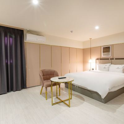 Premier Double (Lg Styler, 2Pc) 브라운도트 호텔 미남점 쿠폰