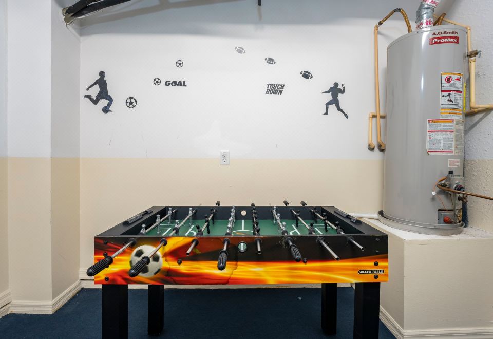 门禁社区绿洲带泳池和水疗-精致家庭休闲