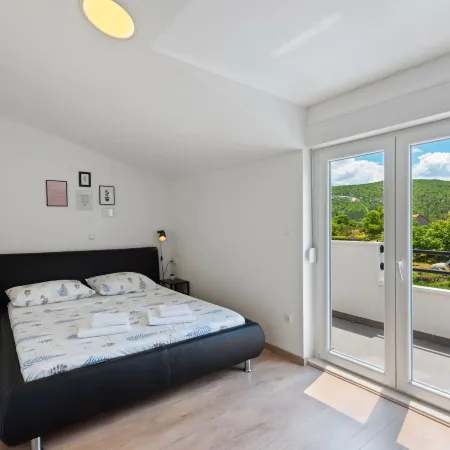 Modern Private Villa Bonaventura with Pool & Jacuzzi & BBQ for Families & Groups Near Split