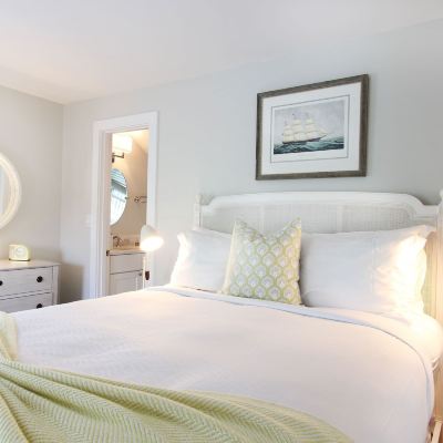the Vineyard King Harbor View Hotel Promo Code