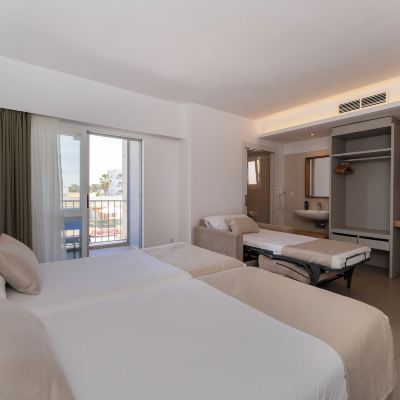 Superior Double Room With Balcony Hotel Cosmopolitan Promo Code