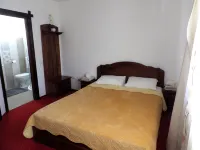 Pensiunea Pizza House Ξενοδοχεία στην πόλη 