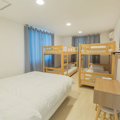 패밀리룸 제임스 블루 게스트하우스 - 호스텔 쿠폰
