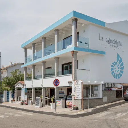 Hotel Ristorante la Conchiglia Отели в г. Доргали