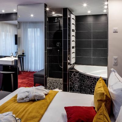 Deluxe Double Room (Bain SPA) Garrigae Villa La Florangerie Promo Code