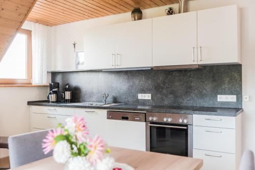 带阳台的豪华两卧室公寓