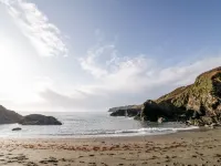 3 Rose Cottages Hotels in Looe