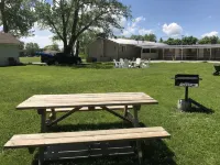 Lakeside Inn
