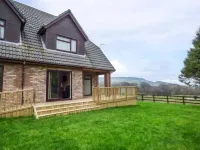 Cwm Gran Meadows Hotels in 