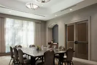 Courtyard Hamilton