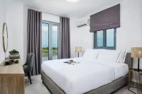 Quattro Suites Отели в г. 